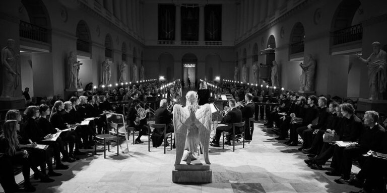 Koncert m. Hovaldts Ensemble m. fl.