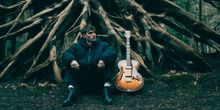Koncert: Adam Seuba (Support: Karen og Egon)